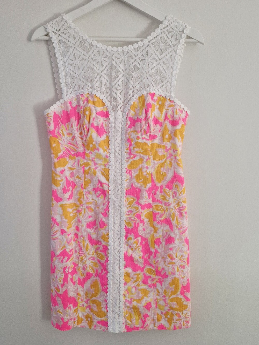 Lilly Pulitzer Bright Pink Yellow Floral Sofia White Lace Shift Dress Size 2